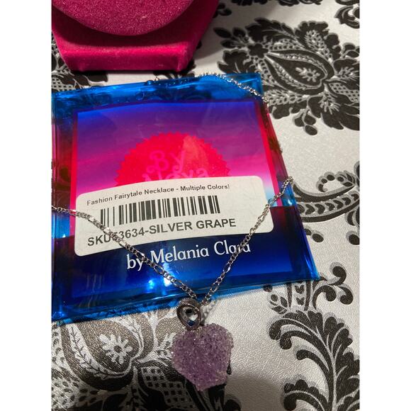 By Alexa Rae (BAR) fashion fairytale silver grape heart necklace - Picture 4 of 4